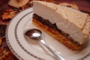 BOŽANSKI KOLAČ (TORTA): Napravite sočan i ukusan desert po receptu iz stare kuharice