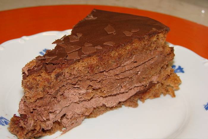 Čokoladna pjenasta torta