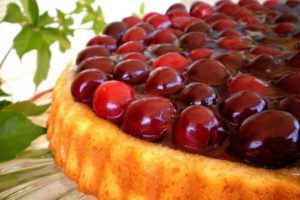 Torta s trešnjama