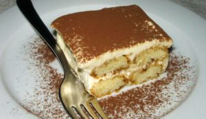 TIRAMISU: Čuveni desert koji se priprema lako i brzo