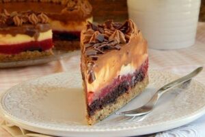 JAFFA TORTA (2): Ukusna, nepečena torta s malinama ili nekim drugim voćem