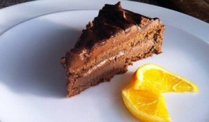 Čokoladna torta s narančom