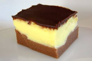 ČOKOLADNE GRIZ KOCKE: Pomalo neobičan i vrlo ukusan kolač, bez pečenja