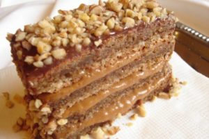 Reform torta: Fina, kremasta torta s čokoladom i orasima