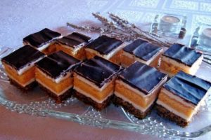 AMERIČKE KOCKE: Prekrasan i ukusan kolač koji uspijeva svaki put