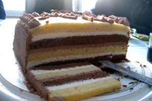 Prugasta torta