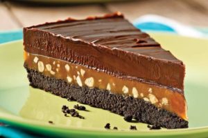 Čokoladna torta s karamelom