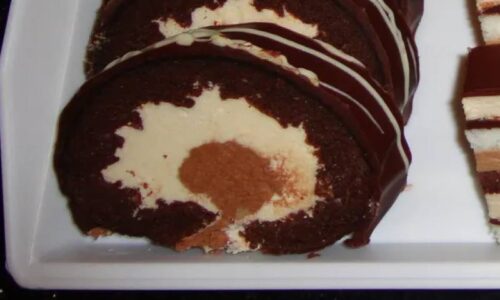 PAUNOVO OKO: Izdašan i kremast kolač sa sočnim čokoladnim omotačem