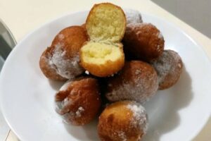 DOMAĆE FRITULE: Jednostavan recept za brzu i laganu pripremu