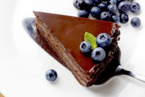 LUKSUZNA TORTA od čokolade, lješnjaka i konjaka