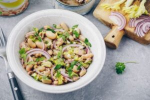 PRAVI RUČAK BEZ KUHANJA: Salata od graha i tunjevine