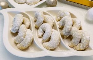 VIDEO RECEPT: Moji najdraži vanilin roščići - prhki i jednostavni