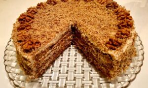 STARINSKA ORAH TORTA: Predivna torta, isprobajte ovaj recept prvom prilikom [VIDEO]