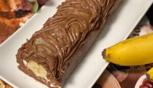 GOTOV ZA 10 MINUTA: Čoko banana rolat koji se ne peče