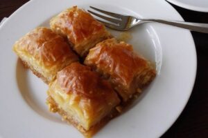 BAKLAVA: Tradicionalni kolač za posebne prilike