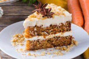 TORTA OD MRKVE I ORAHA: Tako sočna i ukusna, i još obogaćena aromom kave...