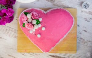 KAPRI TORTA U OBLIKU SRCA: Kad želite obradovati voljenu osobu... [VIDEO]