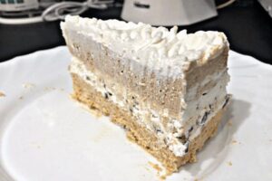 FNATASTIČAN RECEPT: Plazma torta sa krem bananicama, gotova za samo 15 minuta