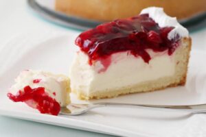 Mileram torta sa šumskim voćem
