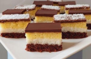 KOKOS KOCKE: Prefin spoj sočnih biskvita i kreme od kokosa, pripremaju se brzo i jednostavno! [VIDEO]
