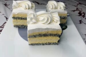 Kremaste mak kocke