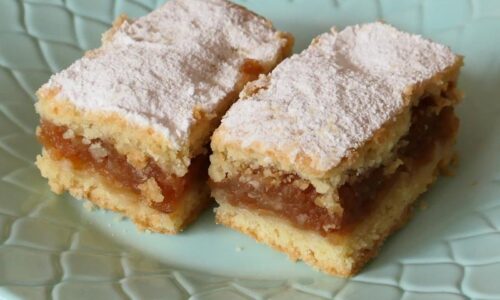 Bakin kolač s jabukama